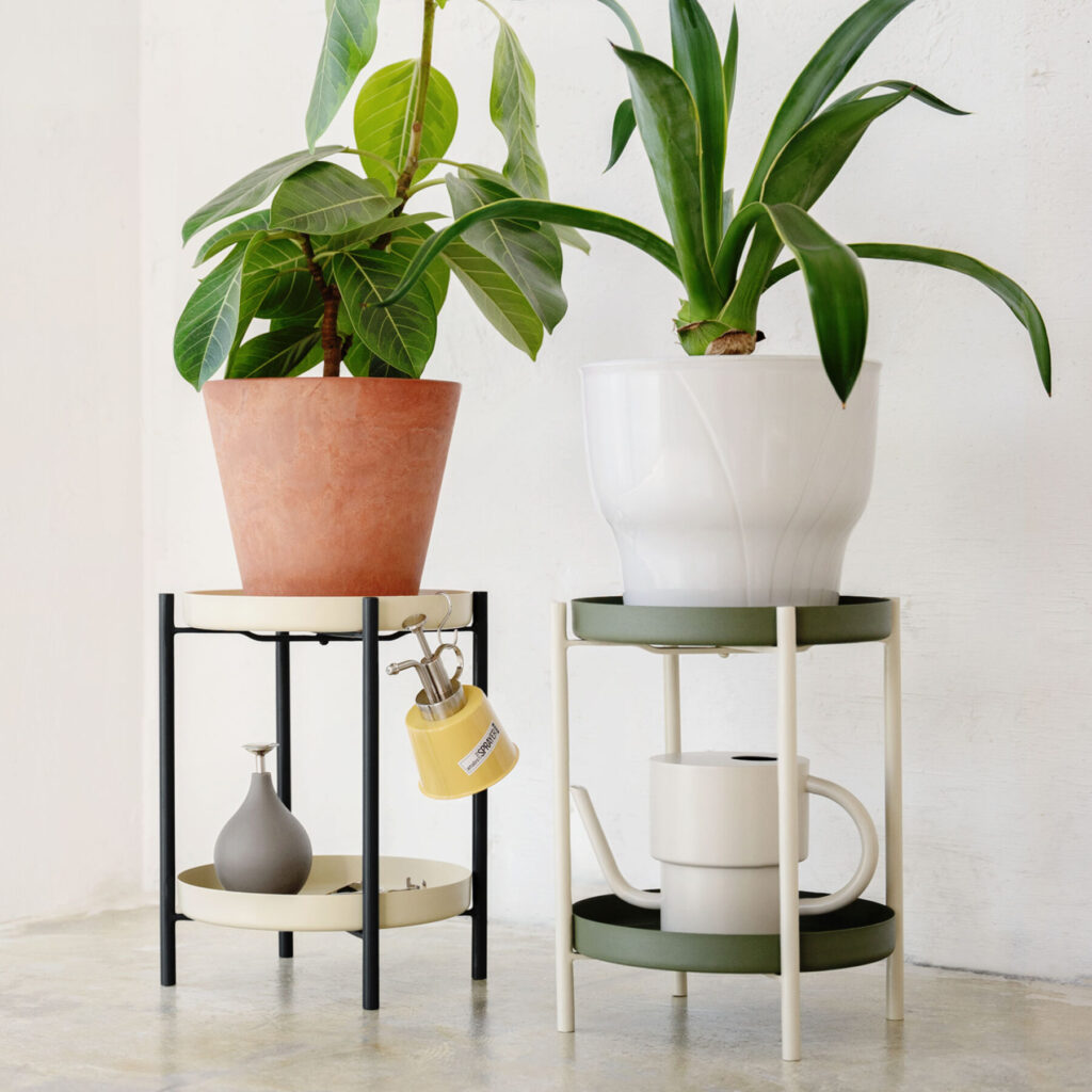 TWO TIER PLANTER STAND