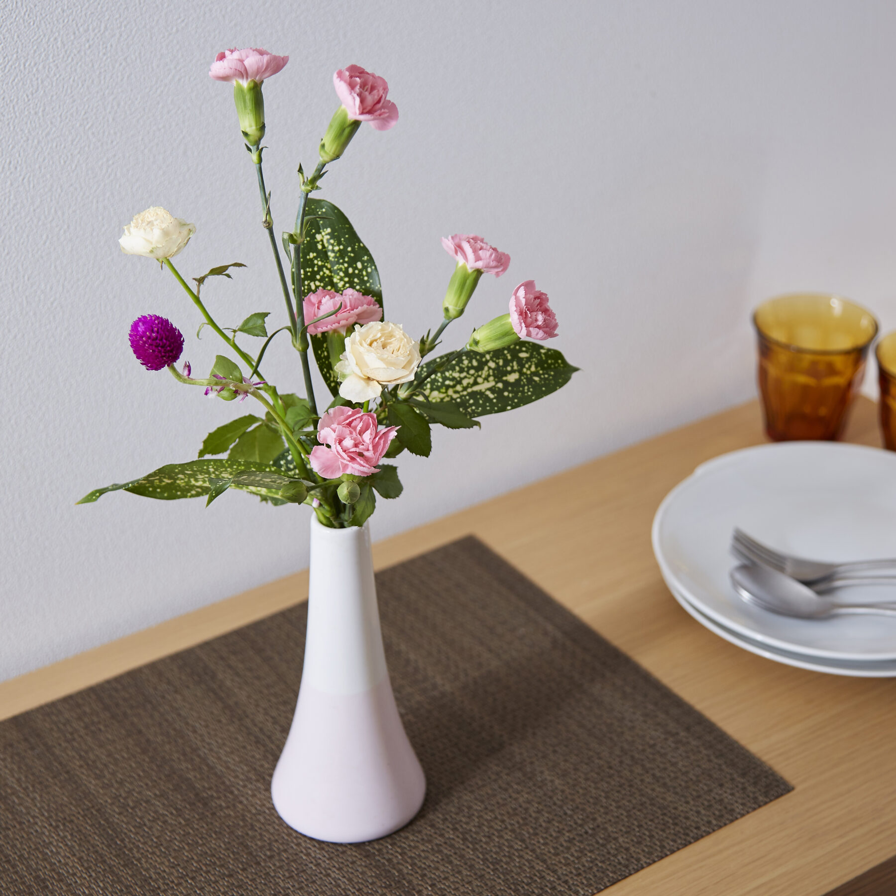 花の定期便に便利な「商品オプション」の活用法：上質な花のある暮らしをさらに快適に